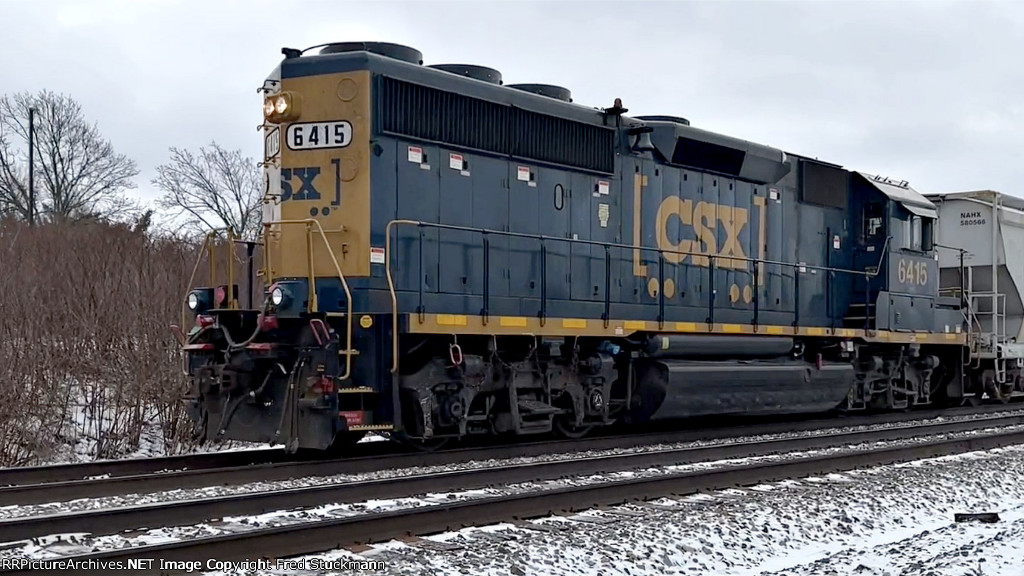 CSX 6415 has been a regular on the local for some time now.